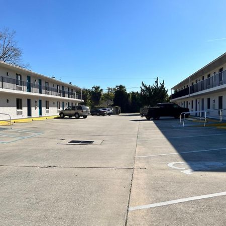All-Suite Motel Эджуотер Экстерьер фото